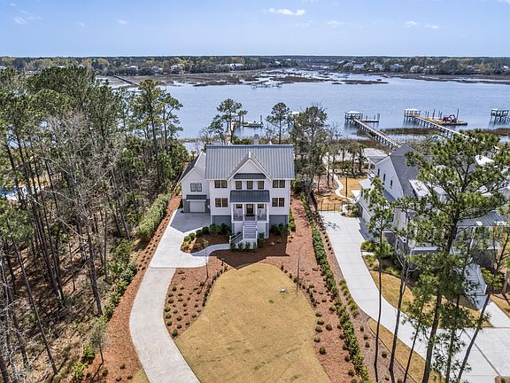 2nd image of 1505 E Deep Creek Overlook