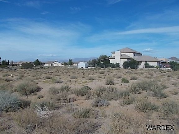 3rd image of 7599 E Vista Dr