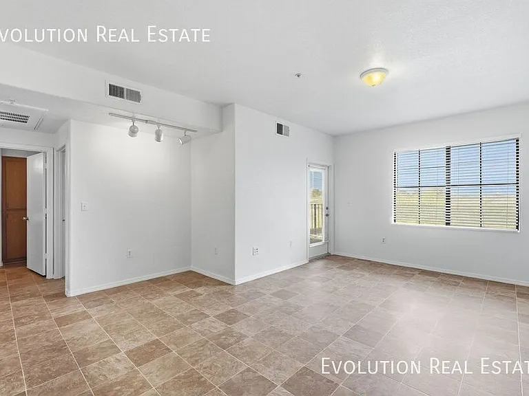 5302 E Van Buren St #3019 — Photo 5