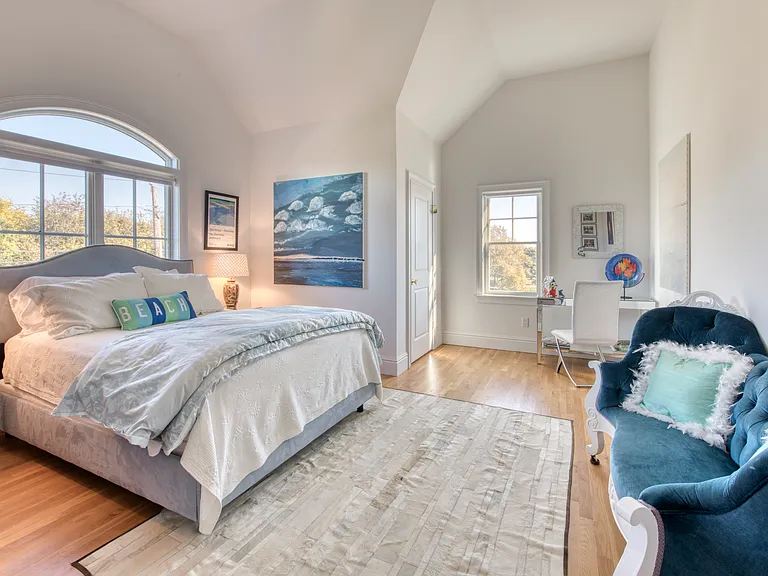1060 Willow Terrace Ln — Photo 21