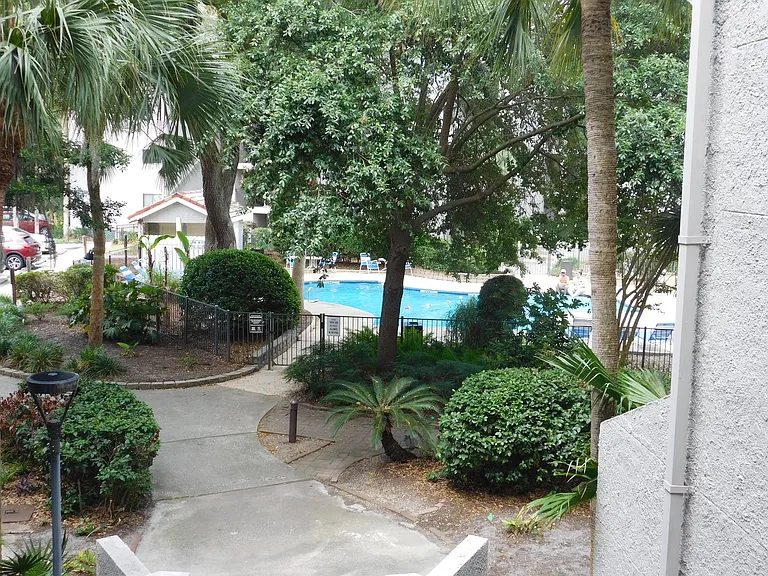 70 Paddleboat Ln #203C — Photo 1