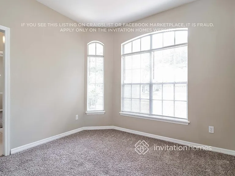 750 W Artesia St — Photo 4