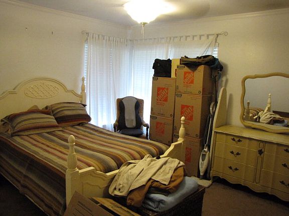 3rd image of 1119 Ash Dr