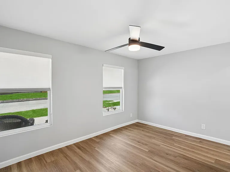 2728 Livingston Ave — Photo 25