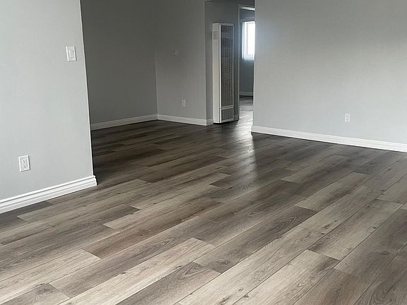 5th image of 5843 Willoughby Ave APT 2