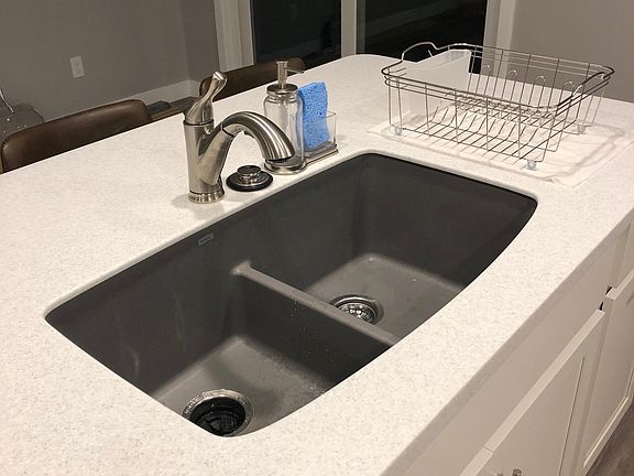 Double sink