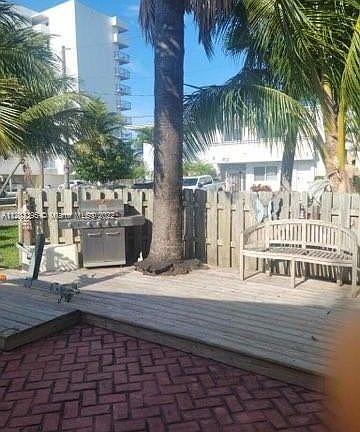2nd image of 3201 Canal Dr APT 1