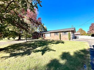 7240 Oakmeade Rd, Powell, TN 37849