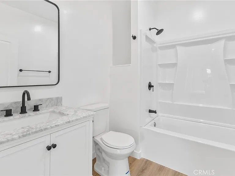 2636 S Normandie Ave — Photo 10