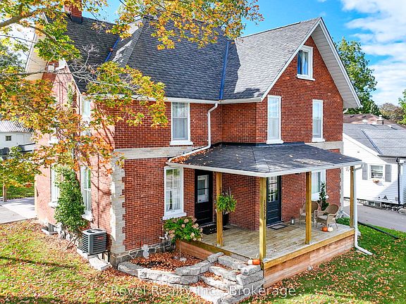 2nd image of 15578 Simcoe St