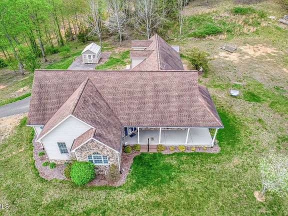 3rd image of 18348 Buffalo Pond Rd