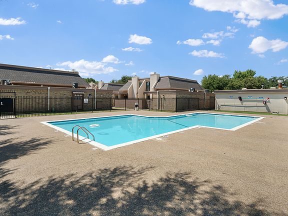 5th image of 3121 Park Ln APT 1107