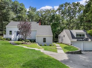 249 Kitchawan Rd, South Salem, NY 10590