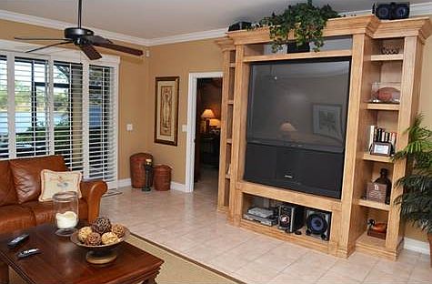 3rd image of 4640 Turnberry Lake Dr Unit 101
