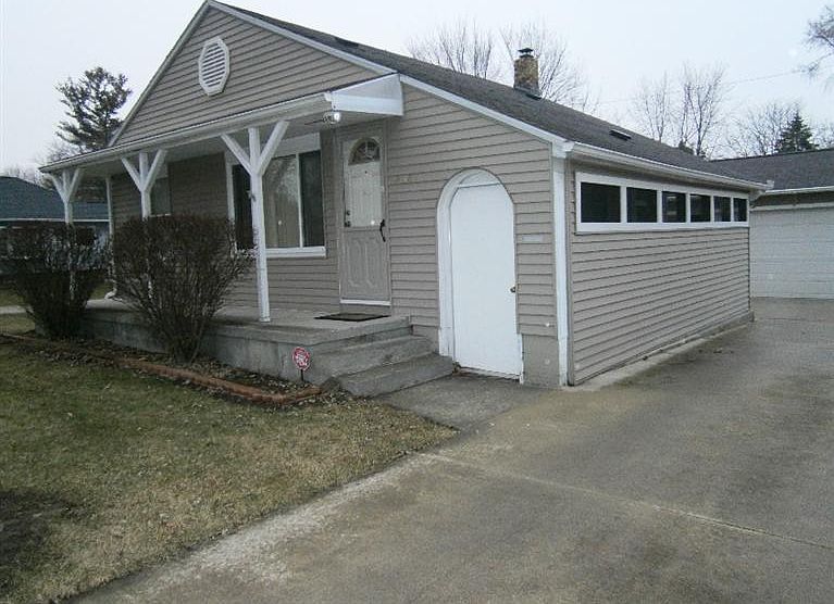1st image of 2384 McKinley Ave