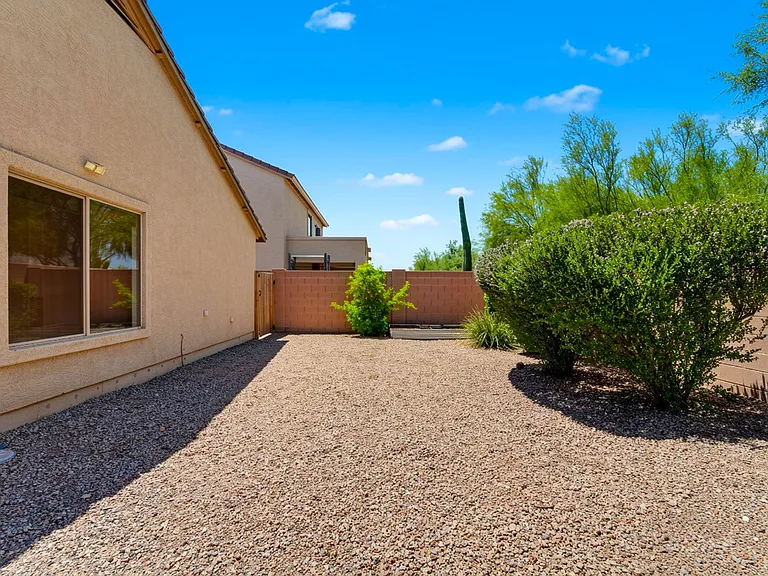 4420 E High Point Dr — Photo 33