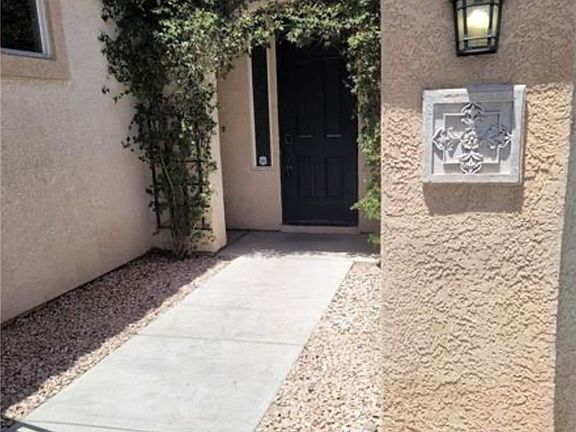 3rd image of 1700 Ravanusa Dr