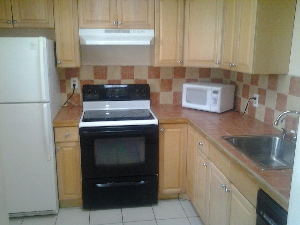1st image of 403 SW 148th Ave APT 1B