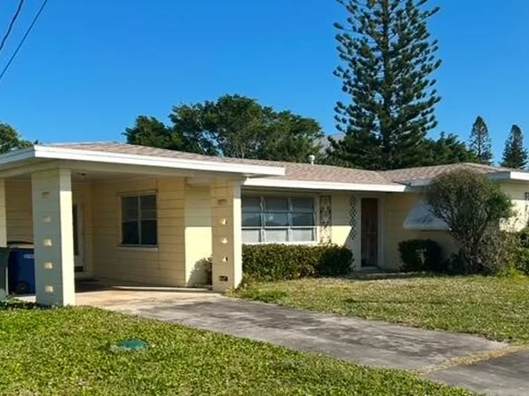 1240 Binney Dr, Fort Pierce, FL 34949