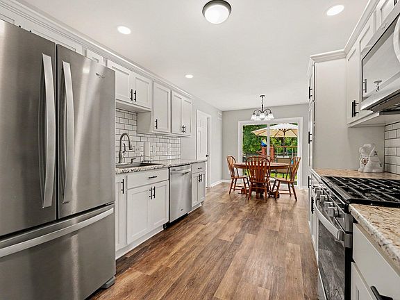 4th image of 617 Seminole Dr