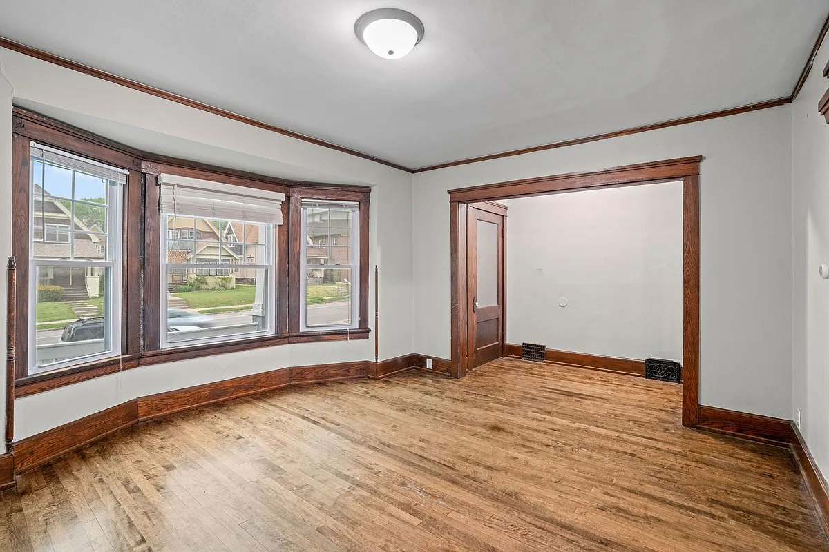 Building Photo - 3028 N Oakland Ave
