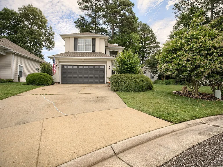 805 Vantage Ct — Photo 3