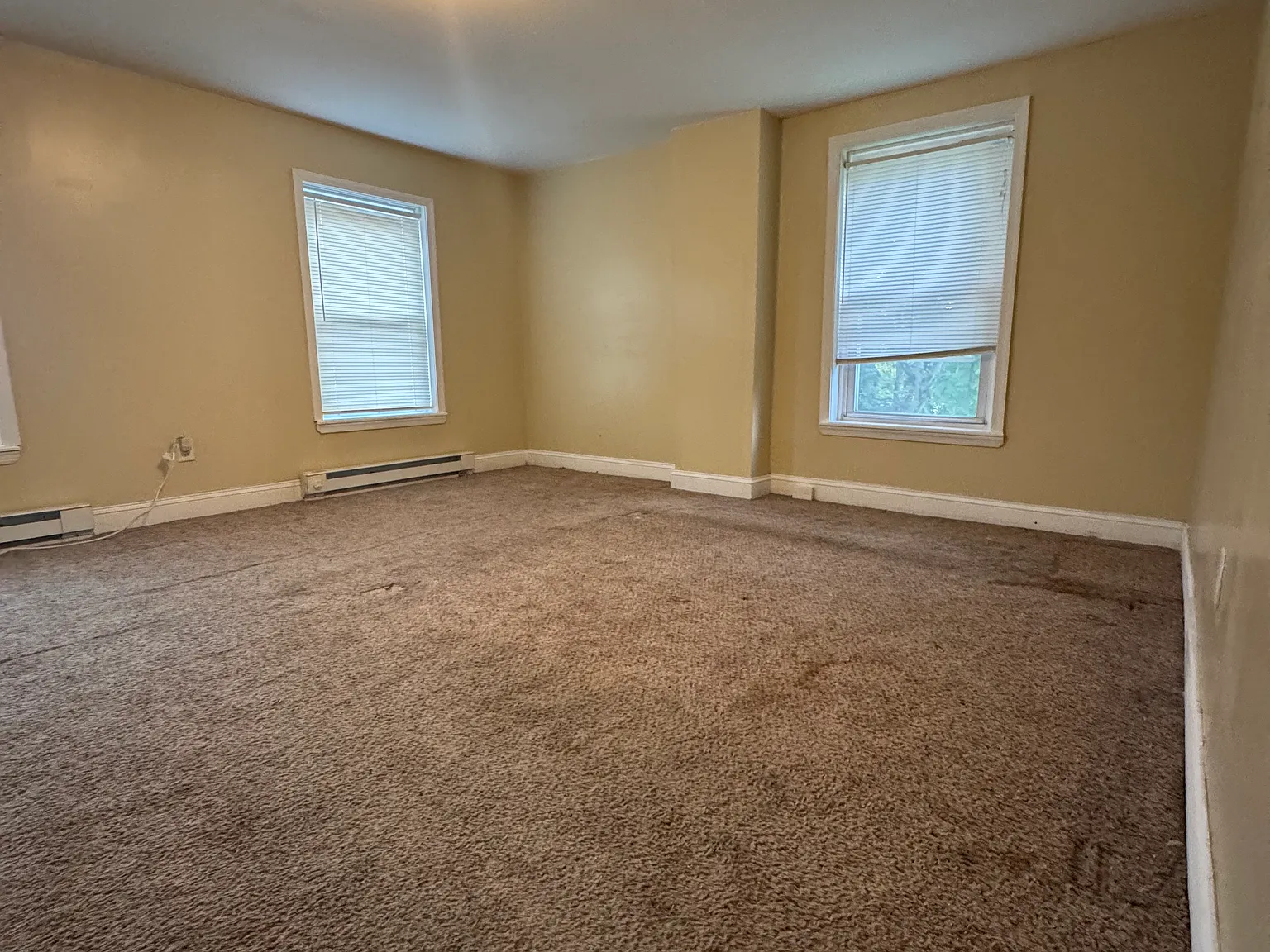 2 bed, $1,600 — Photo 1