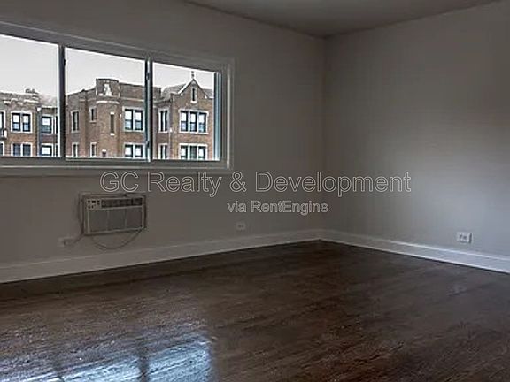 5th image of 6947 S Jeffery Blvd APT 1A