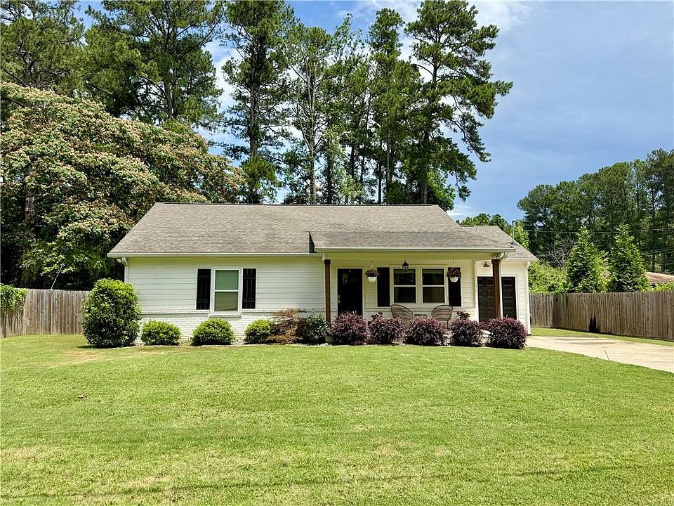 1st image of 2676 Horseshoe Bend Rd