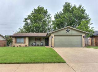 809 Peregrine Dr, Norman, OK 73072