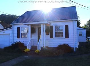 207 West St, Ripley, WV 25271