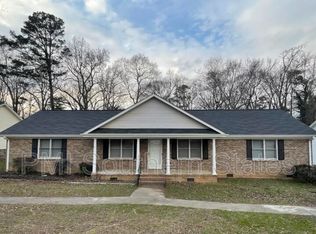 305 Jonesville Rd, Simpsonville, SC 29681
