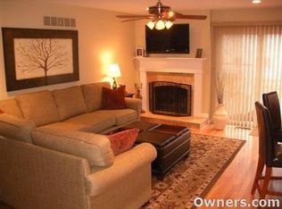 728 Foxwick Dr, Ballwin, MO