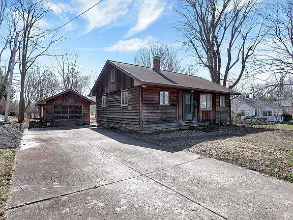 3rd image of 355 W Hawthorne St
