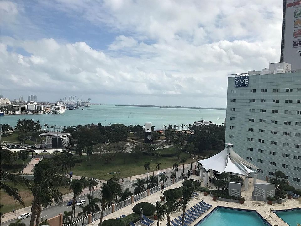 1st image of 244 Biscayne Blvd APT 1405