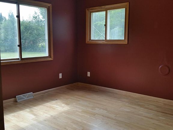 5th image of 12718 S Mackinac Trl