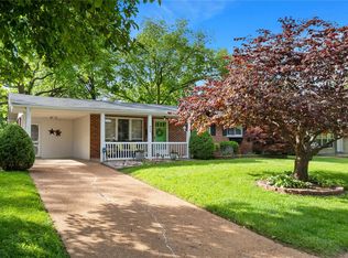 825 Naomi Ave, Florissant, MO 63031