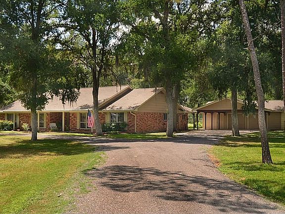3rd image of 7103 Oak Ln