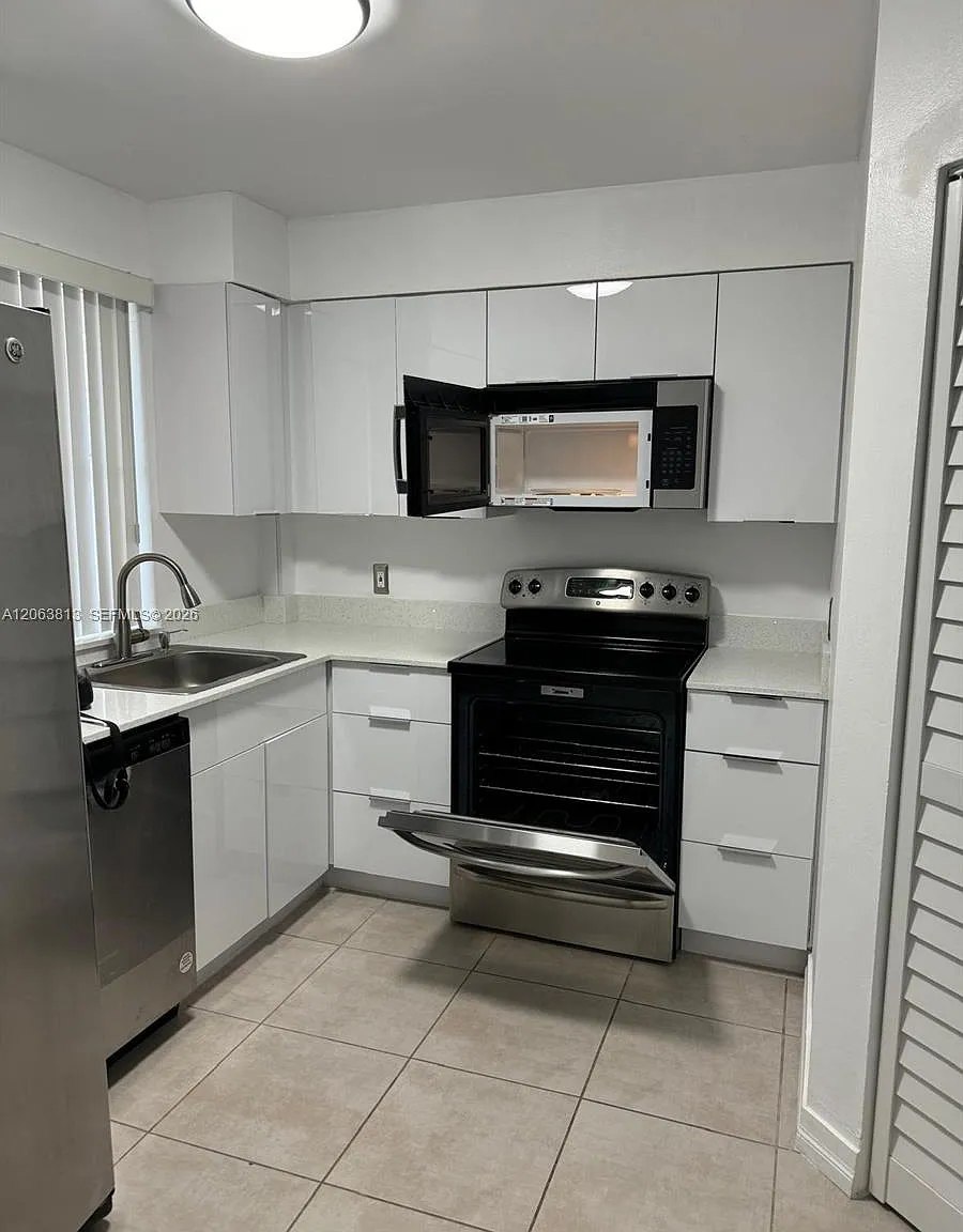 Mirassou Condo — Photo 3
