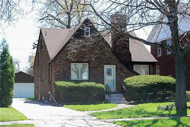1st image of 122 W Girard Blvd