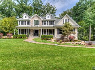 730 McCoy Rd, Franklin Lakes, NJ 07417