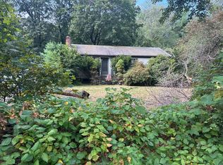 62 Carlisle Rd, Bedford, MA 01730