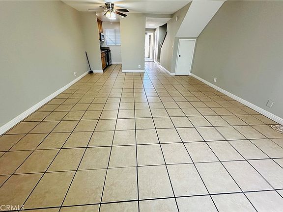 5th image of 15031 Chatsworth St APT 22