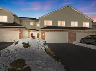 533 Mallard Ln #D, Sugar Grove, IL