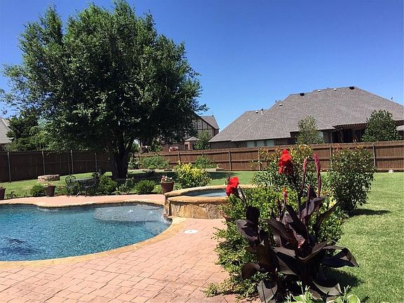 4th image of 1811 Thornbrooke Blvd