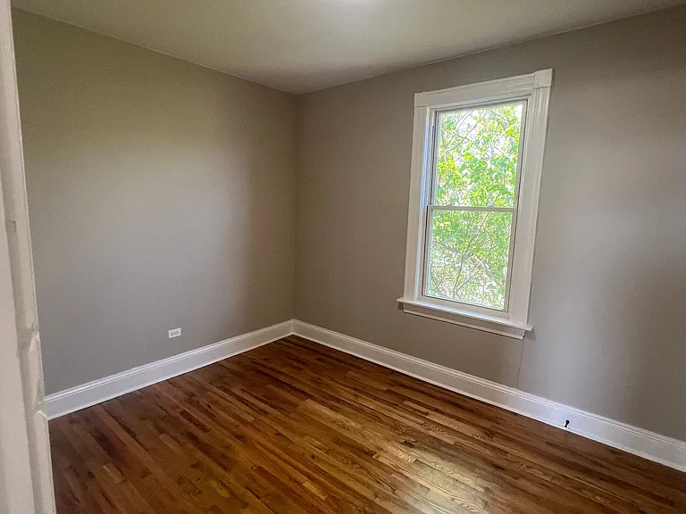 3100 N Western Ave — Photo 11