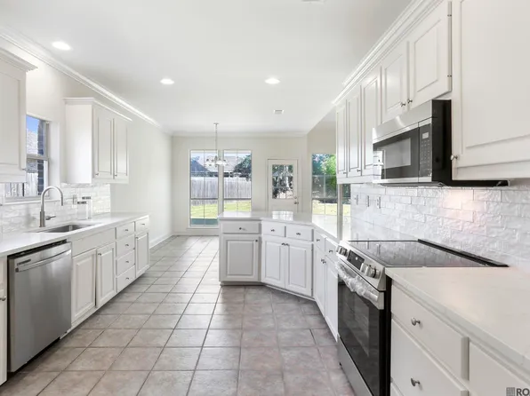 9205 Worthington Lake Ave, Baton Rouge, LA 70810