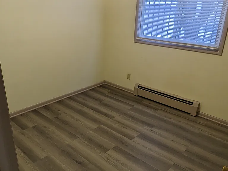3401 W Wells St #8 — Photo 8