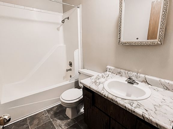 5th image of 4335 S Glenn Ave #A