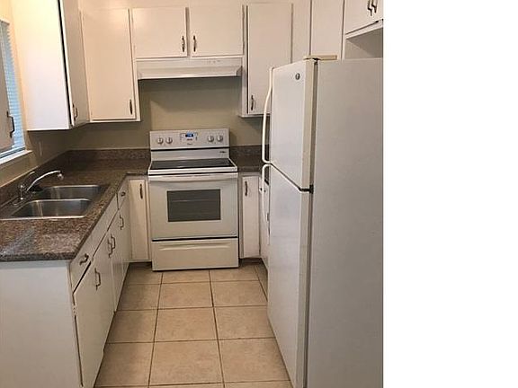 2nd image of 857 Hillsdale Ave APT 2